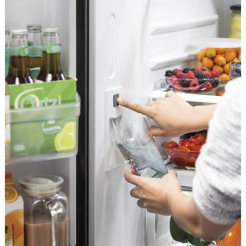  GE 33-inch, 24.8 cu. ft. French 3-Door Refrigerator with Internal Water Dispenser GNE25JYKFS IMAGE 8