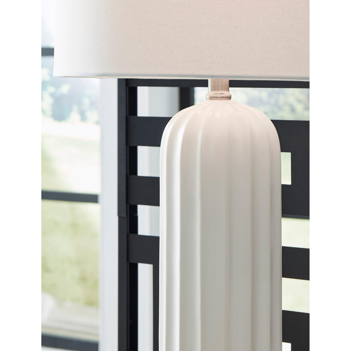 Signature Design by Ashley Clarkland L177974 Ceramic Table Lamp