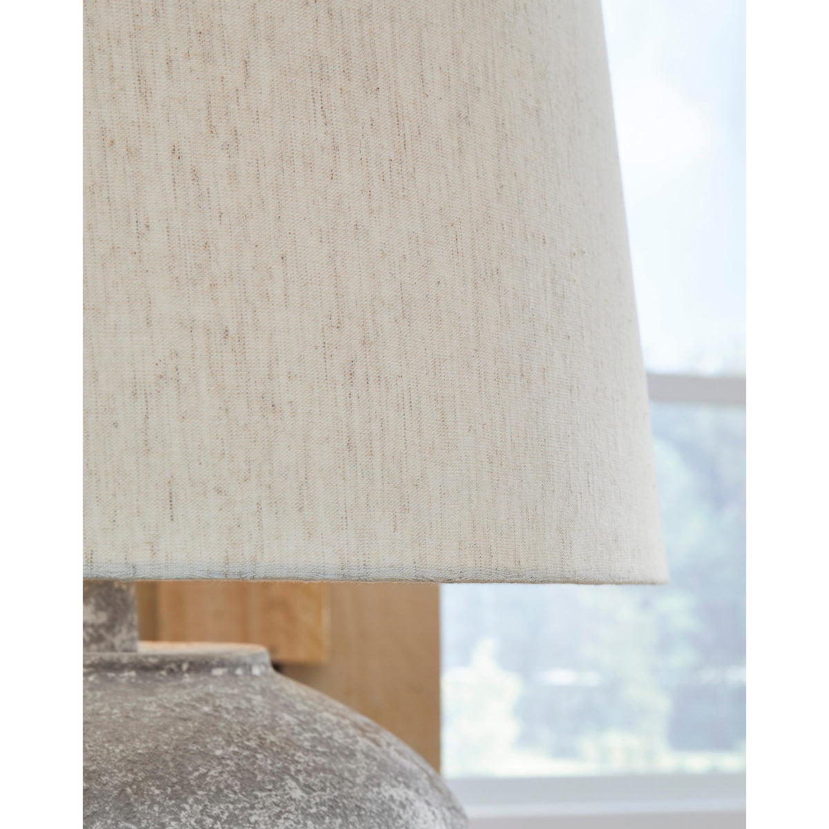 Signature Design by Ashley Dreward L235694 Metal Table Lamp