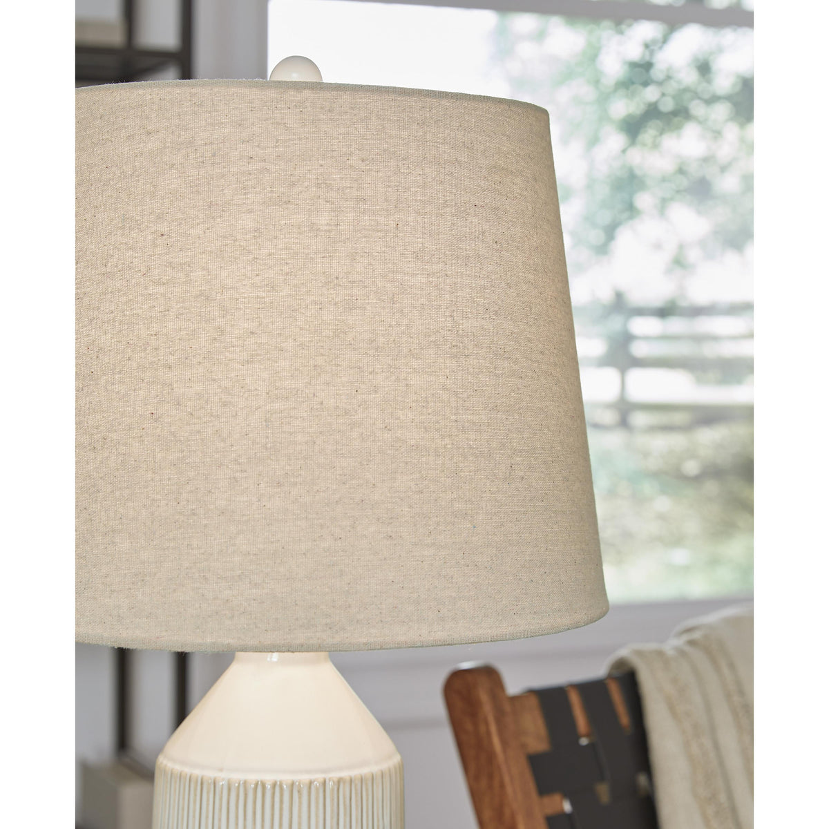 Signature Design by Ashley Willport L177994 Ceramic Table Lamp