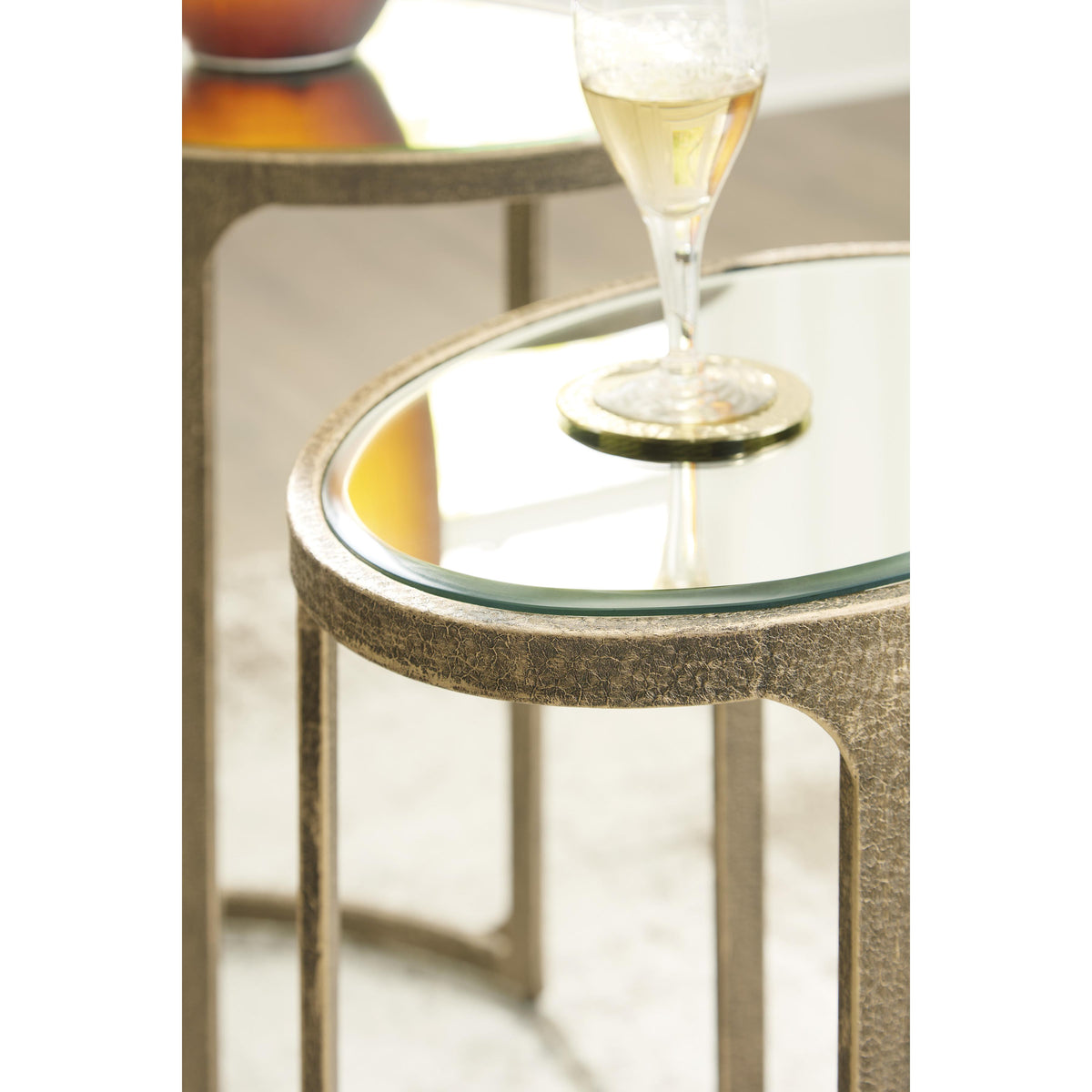 Signature Design by Ashley Irmaleigh A4000624 Accent Table Set