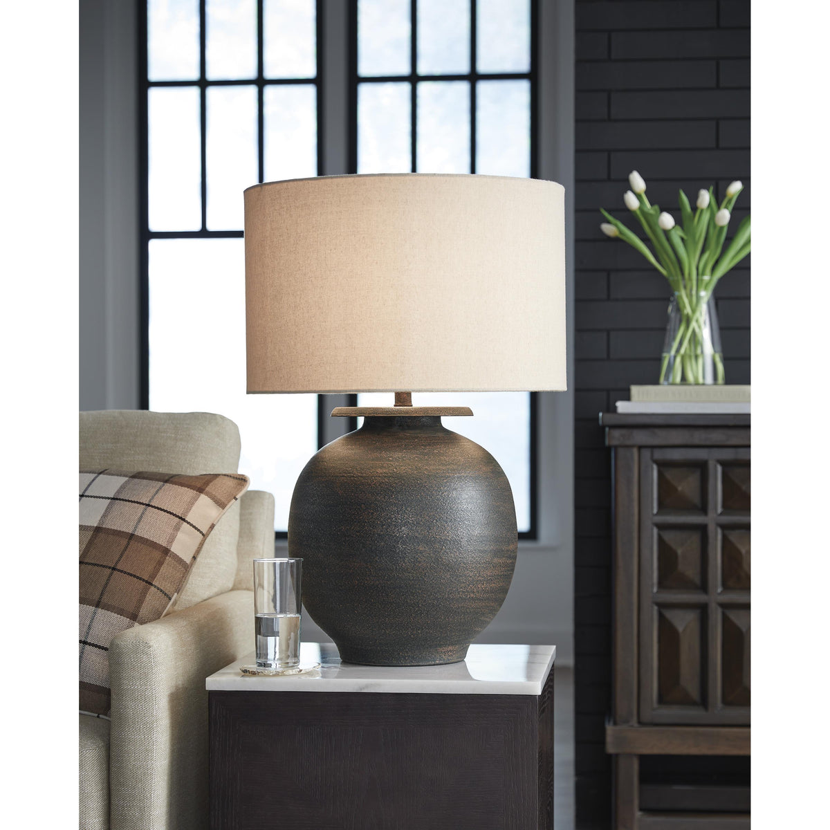 Signature Design by Ashley Carlenbury L207574 Metal Table Lamp