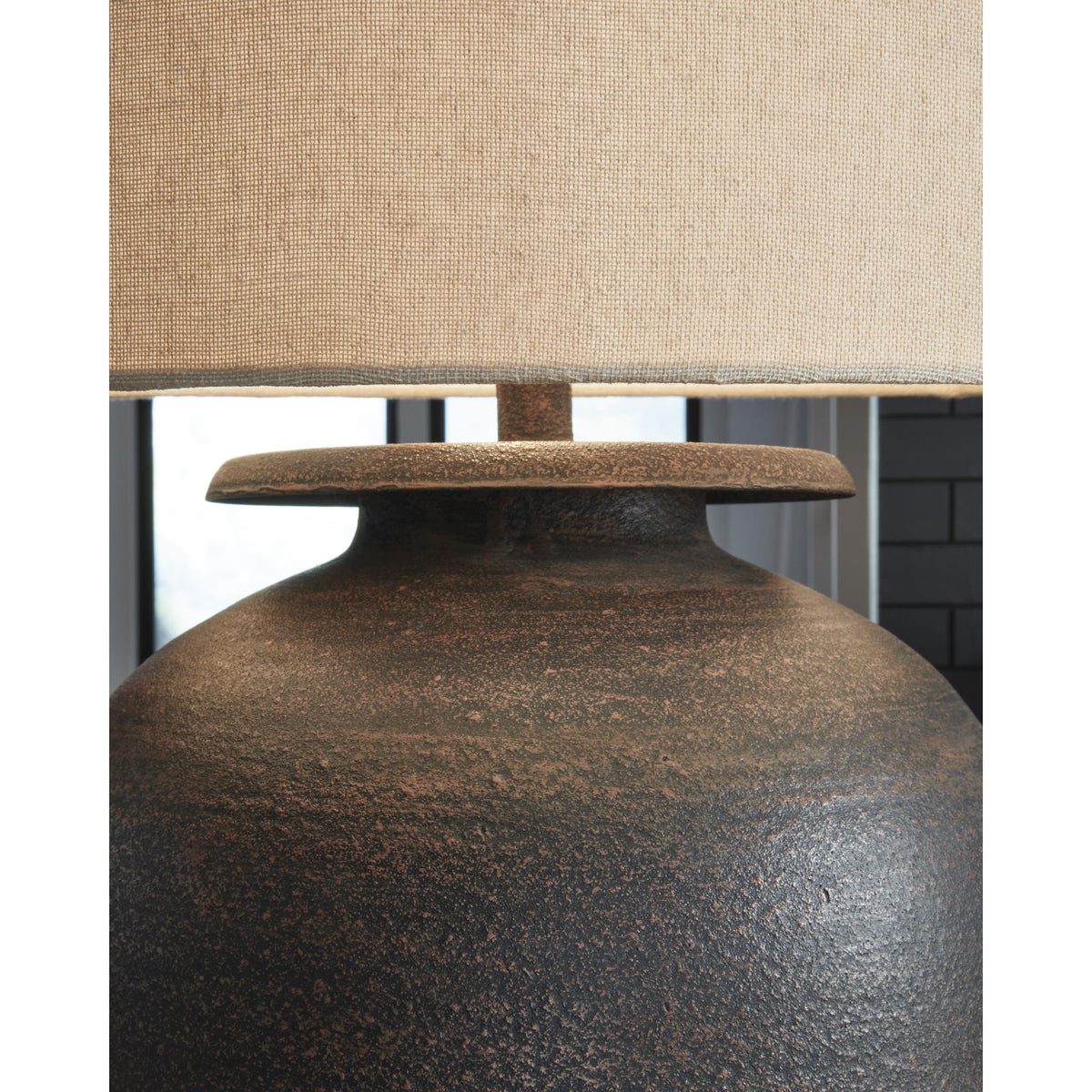 Signature Design by Ashley Carlenbury L207574 Metal Table Lamp