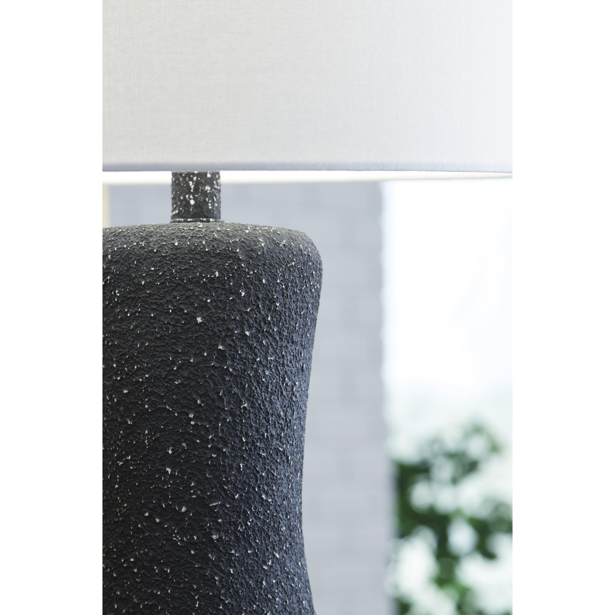 Signature Design by Ashley Maykins L207634 Metal Table Lamp