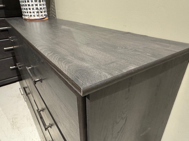 Signature Design by Ashley Belachime B2589-31 Six Drawer Dresser     Clearance