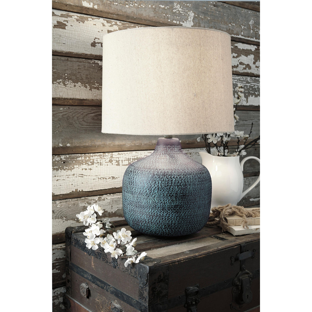 Signature Design by Ashley Malthace Table Lamp L207304