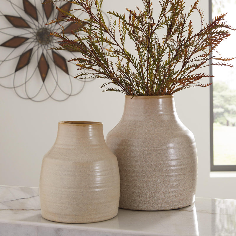 Signature Design by Ashley Home Decor Vases & Bowls A2000582 IMAGE 3